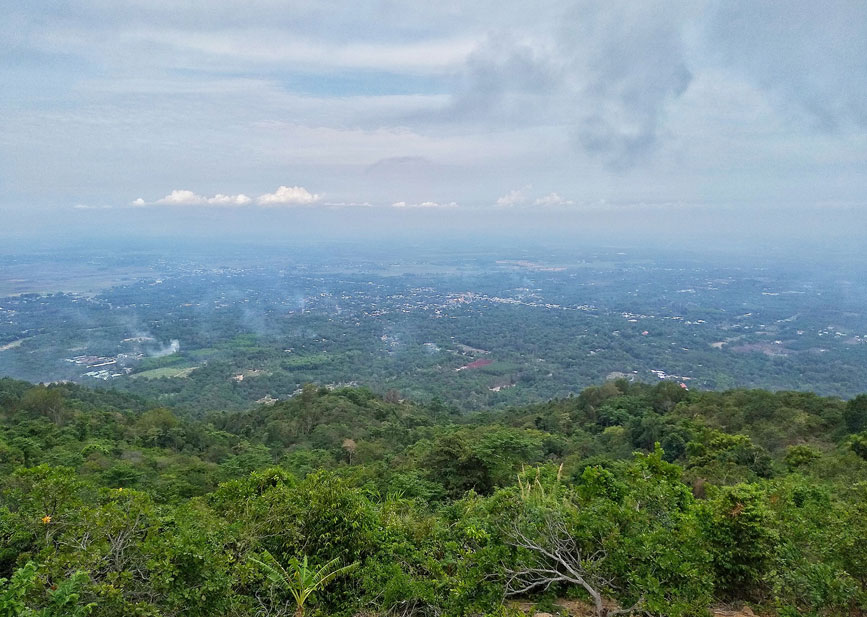 Toàn cảnh nhìn trên cao từ núi Gia Lào