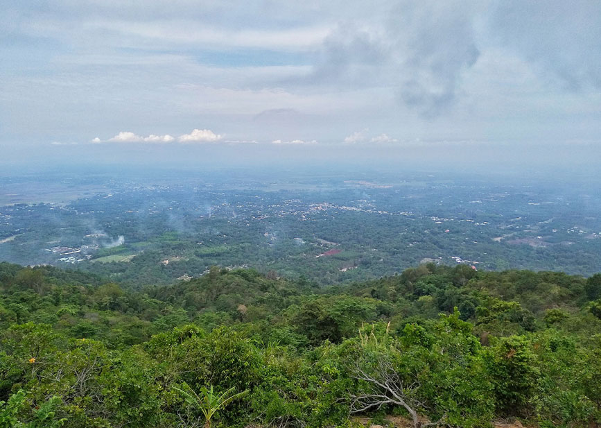 Toàn cảnh nhìn trên cao từ núi Gia Lào
