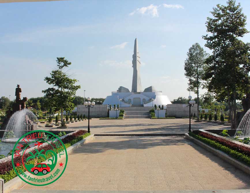 Địa đạo Tam Giác Sắt