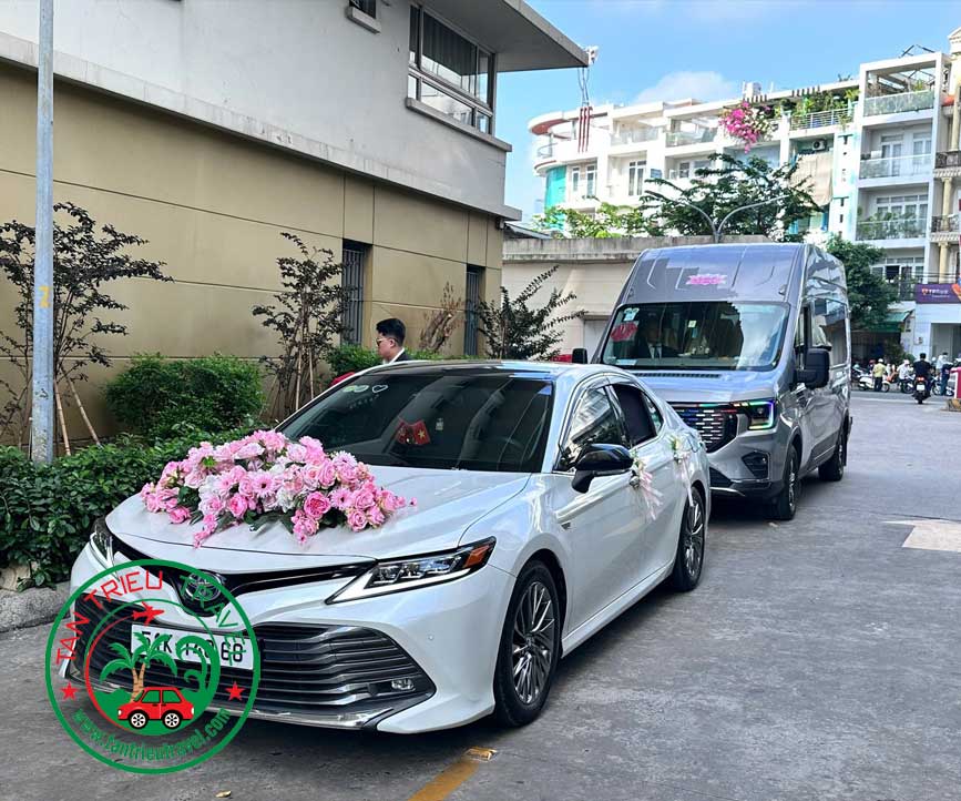 Thuê xe 16 chỗ đi đám cưới