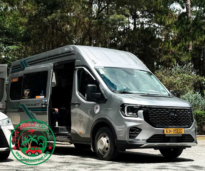 Tham khảo giá thuê xe 16 chỗ tại TPHCM