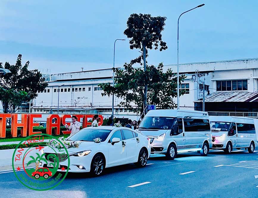 Khách thuê xe đi đám cưới tại Bến Cát