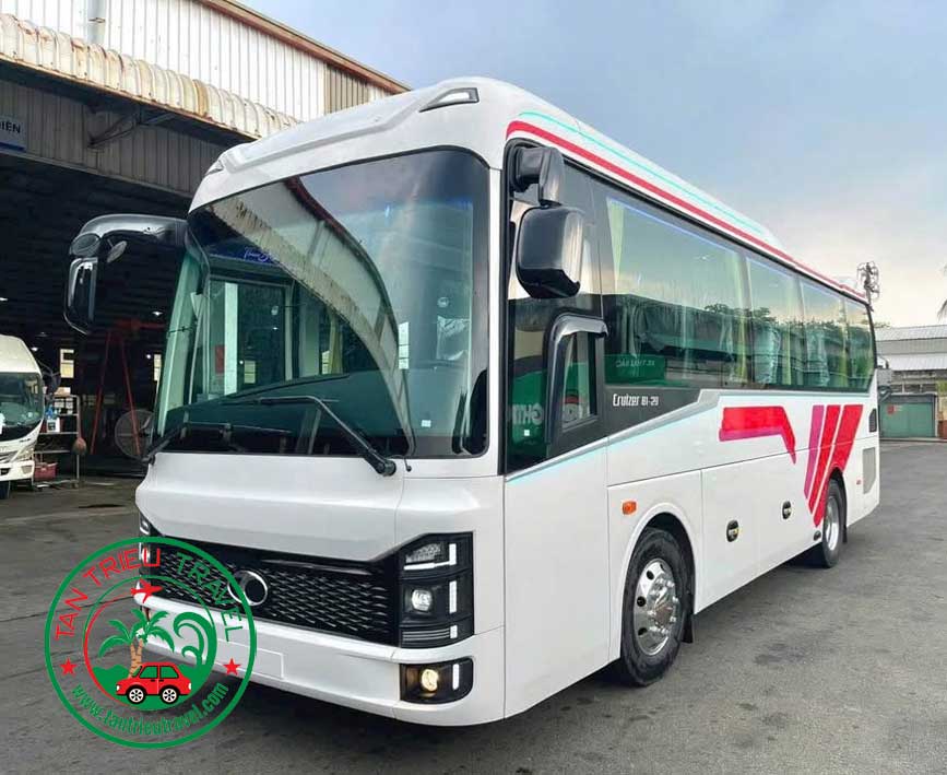 Xe 29 chỗ Cruizer đời mới