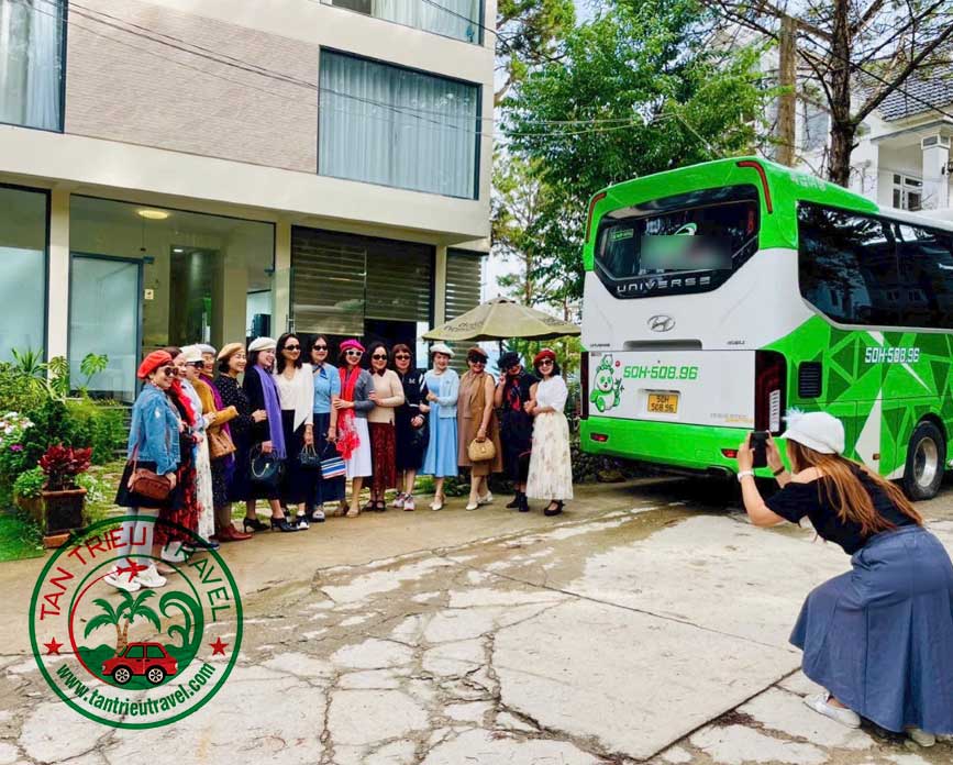 Thuê xe đi Giồng Trôm cùng Tân Triều Travel