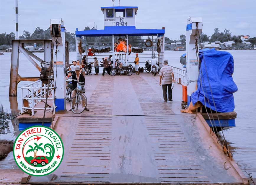 Đi phà đến Hồng Ngự - Đồng Tháp