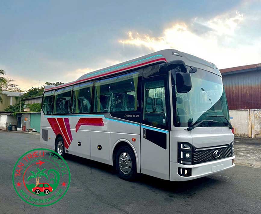 Thaco Cruizer 29 chỗ