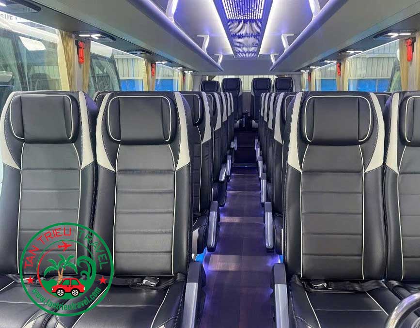 Thaco 29 chỗ đi Nha Trang