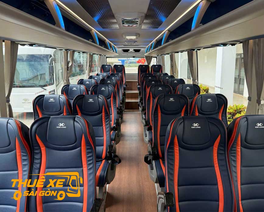 Xe 29 ghế với nột thất sang trọng