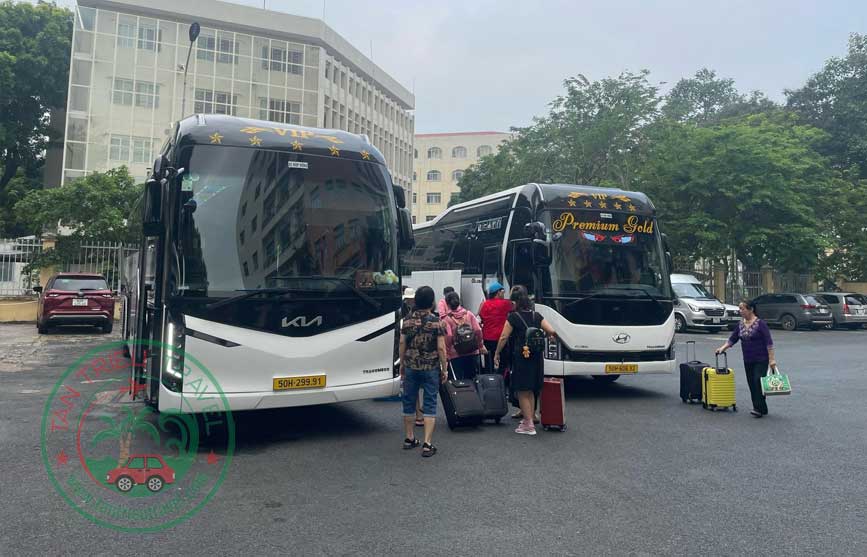 Thuê xe 45 chỗ đi Cam Bình