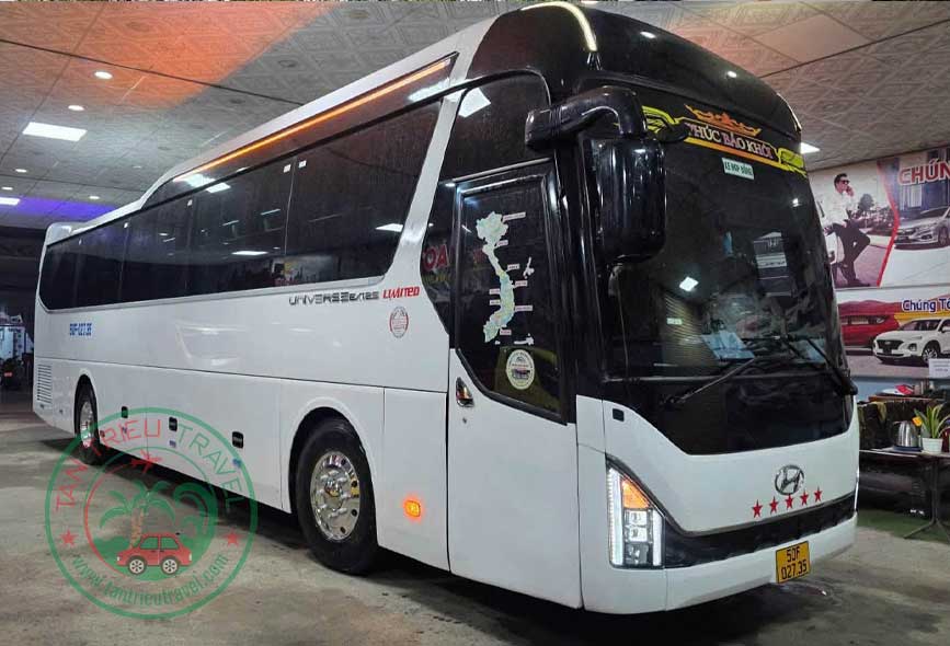 Thuê xe 45 chỗ đi Lagi từ TPHCM