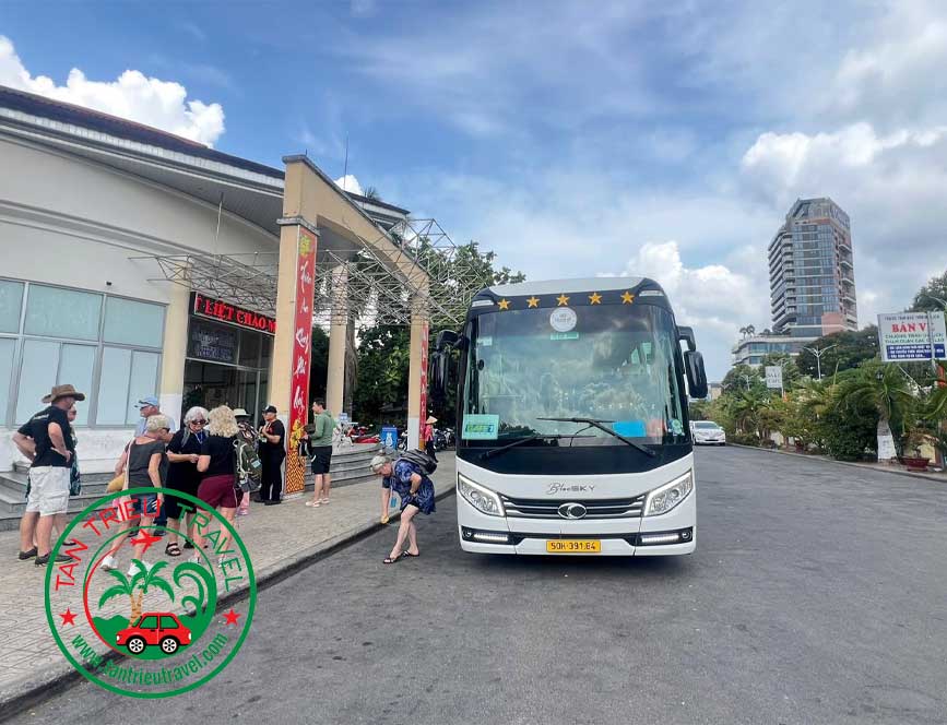 Dịch vụ thuê xe 45 chỗ đi Rạch Giá