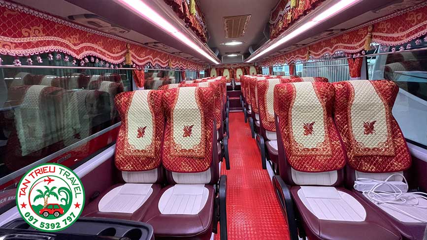 Chọn những dòng xe 45 chỗ tốt nhất cho khách khi đồng hành cùng Tân Triều Travel