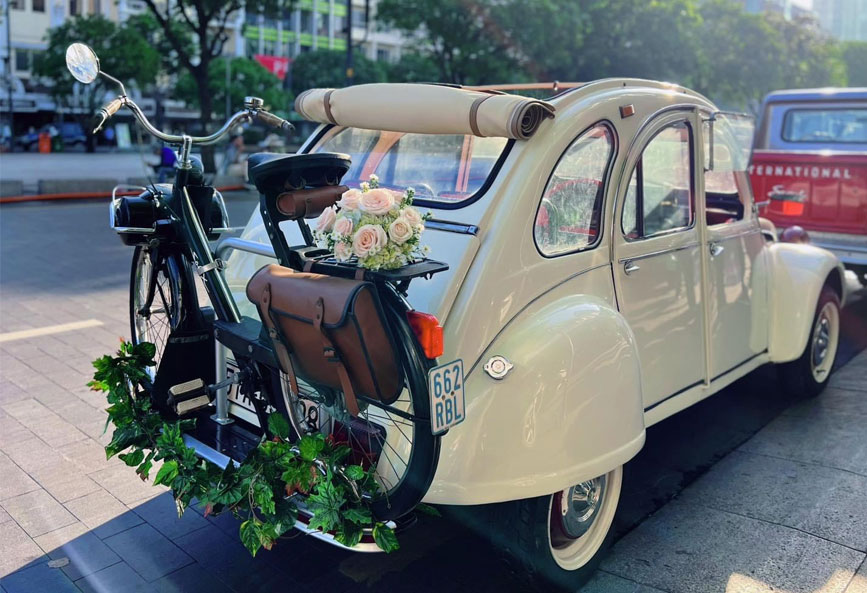 Một sự kết hợp 2 dòng xe cổ tại Tân Triều