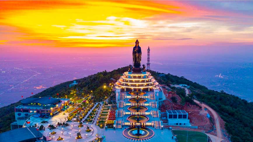 Tượng phật Bà cao nhất cả nước