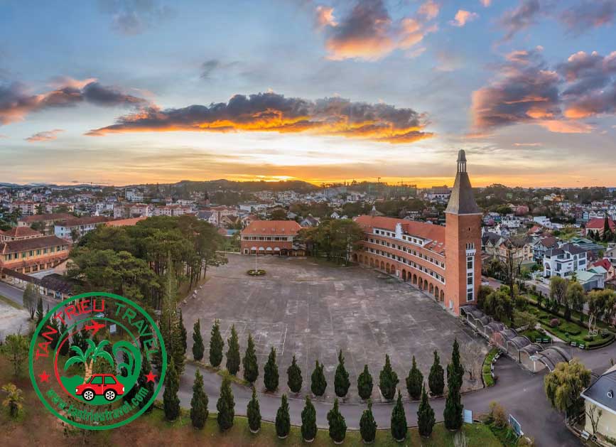 Thuê xe đi Đà Lạt từ TPHCM
