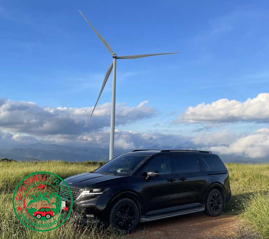 Thuê xe 7 chỗ Kia Carnival đi du lịch