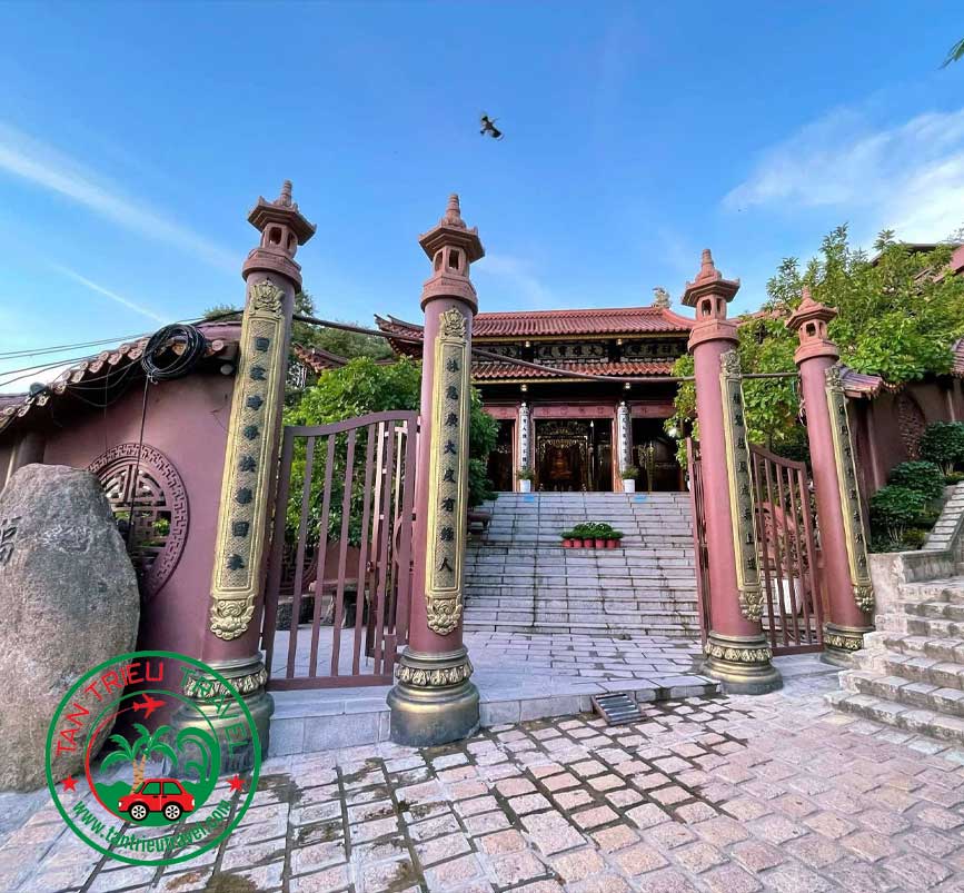 Dịch vụ cho thuê xe đi Châu Đốc từ Sài Gòn