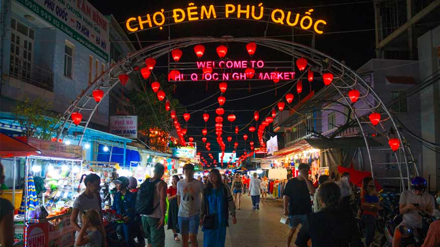 Chợ đêm Dương Đông điểm du lịch truyền thống trên đảo