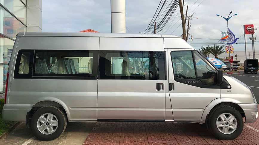 Vẽ ngoài thanh thoát của Ford Transit