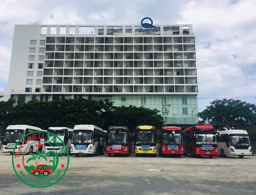 Đội xe phong phú đáp ứng nhu cầu khách hàng