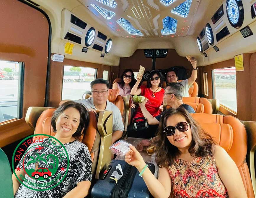 Luôn kiểm tra số lượng của đoàn để tránh vượt quá số người quy định