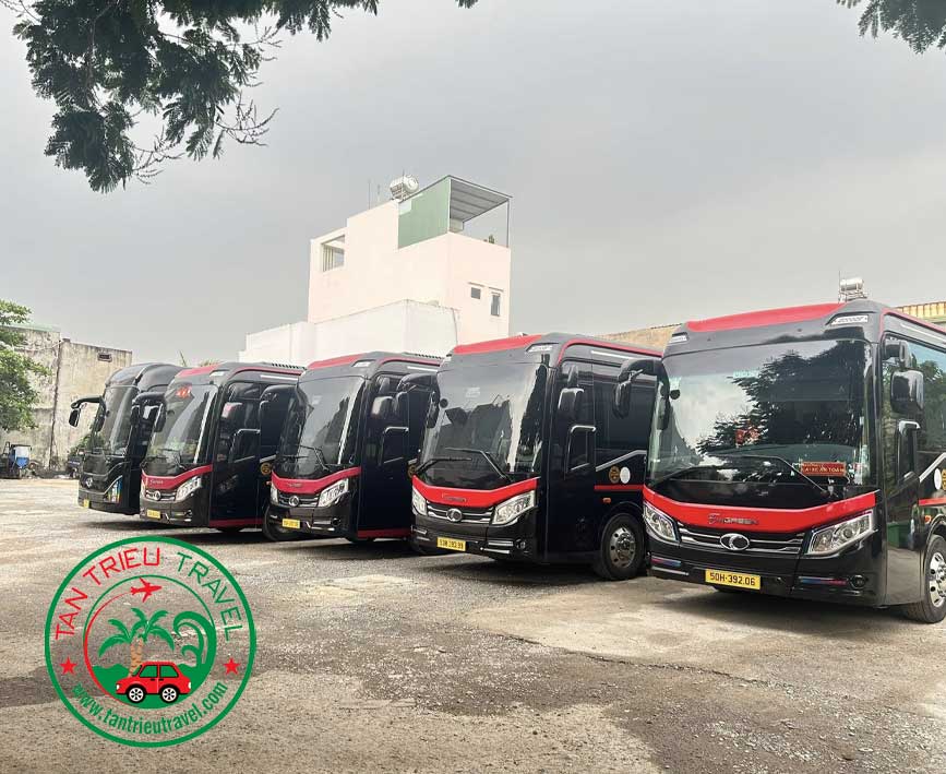 Đa dạng các dòng limousine tại Tân Triều Travel