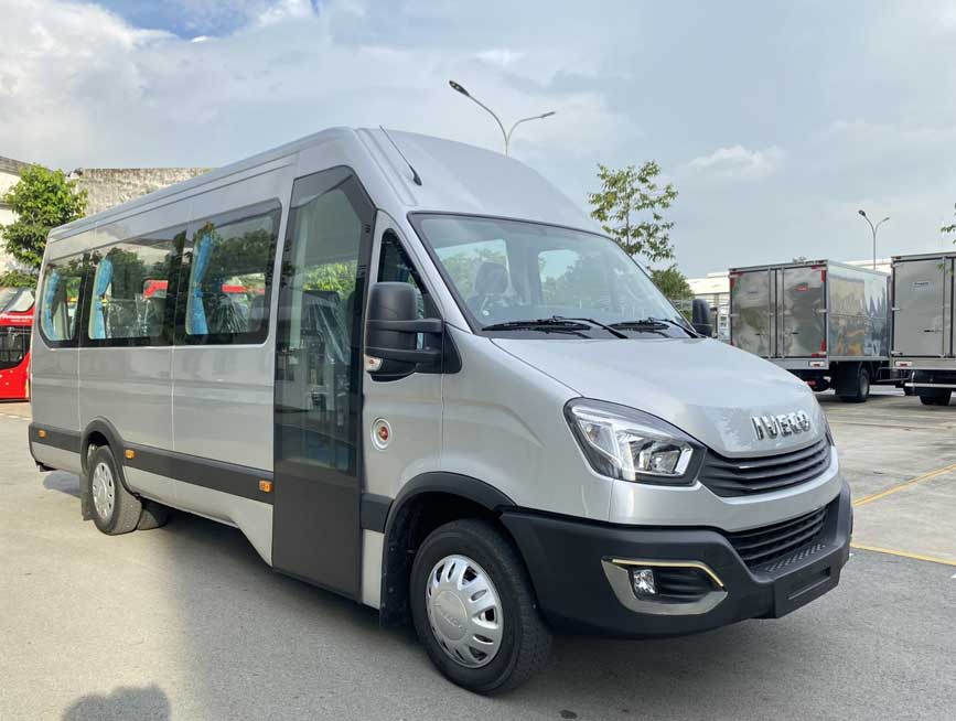 Xe 16 chỗ Iveco Daily của Thaco