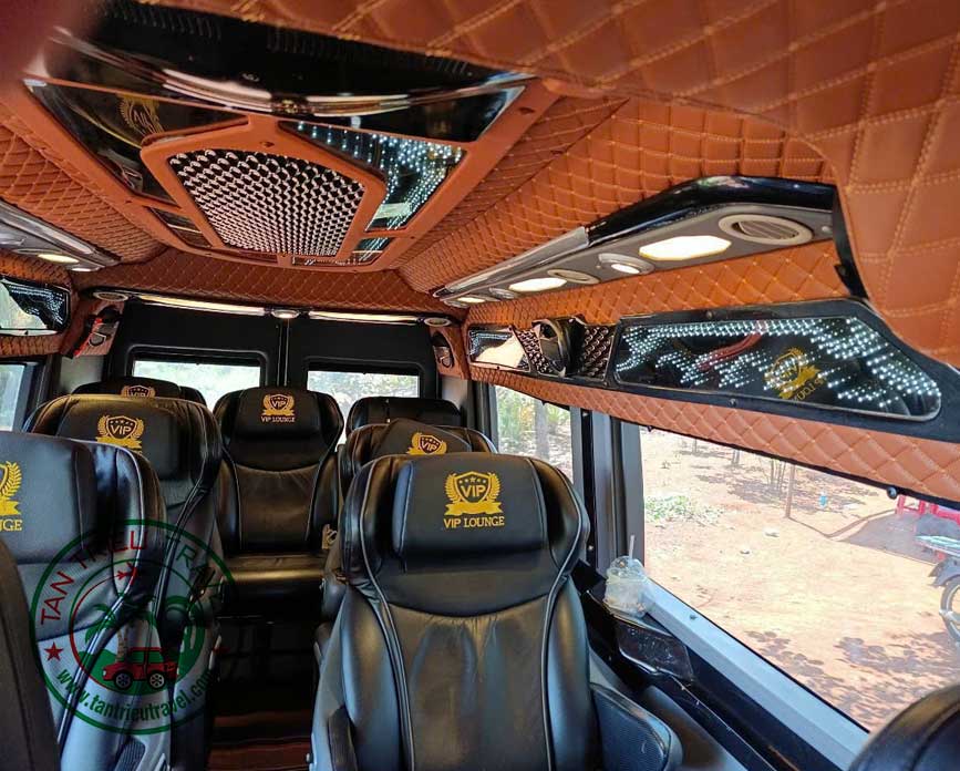 Dòng xe limousine 9 chỗ đi Long Xuyên